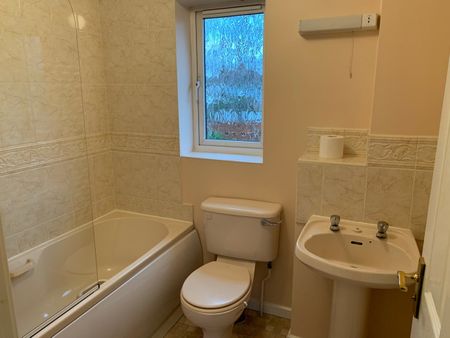 2 Bed Semi-Detached House, Marshbrook Road, B24 - Photo 4