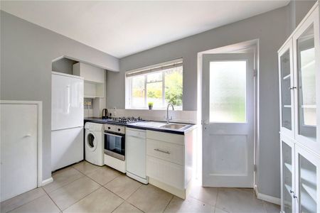 Chester Road, Wimbledon Village, SW19, London - Photo 4