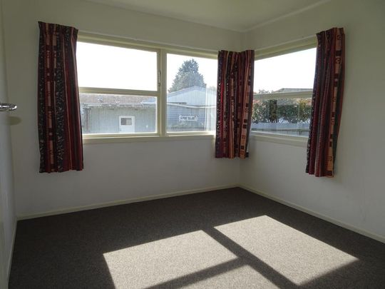 Birkenhead Crescent, Flaxmere - Photo 1