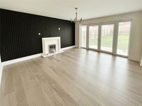 Papal Cross Close, Woolton, Liverpool, Merseyside, L25 - Photo 1