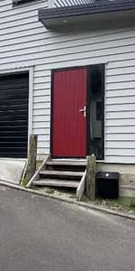 4 Bedrooms in Stokes Valley - Photo 4