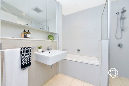 228/43 Amalfi Drive, 2127, Wentworth Point Nsw - Photo 4