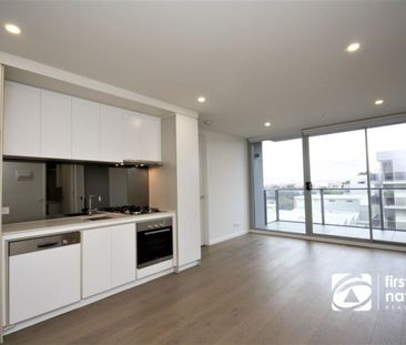 Live The Luxurious Lifestyle - Photo 5