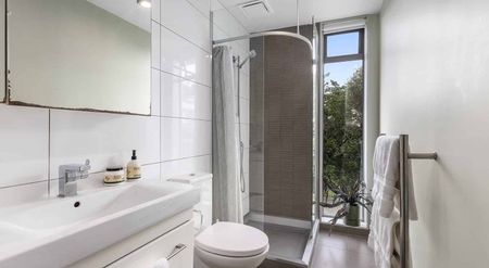 Welcome to apartment E108 in Revolucion Apartments. - Photo 5