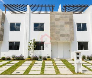 Casa en Renta en Tres Cantos Cuautlancingo | 3 Recámaras, Alberca y... - Photo 1