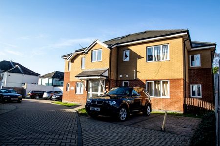 MODERN APARTMENT Avon Close BH8 - Photo 4