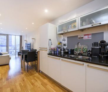 2 bedroom flat to rent - Photo 6