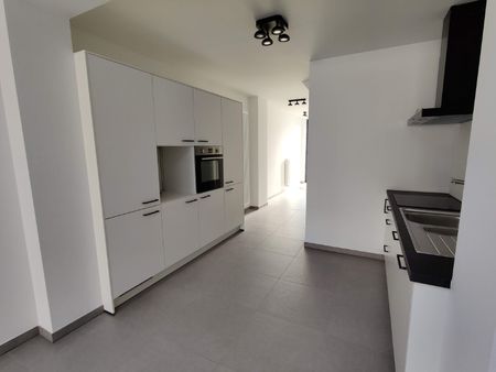 Volledig vernieuwde woning in centrum Brakel - Photo 5