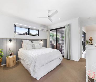 Spacious Family Home with Pool - Photo 6