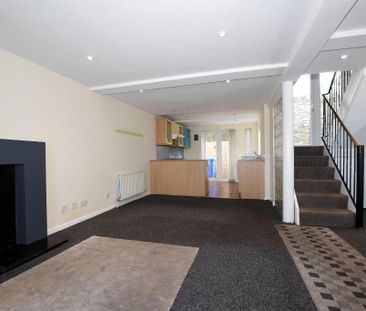 Hazel's House, 5 The Strand, Portaferry, BT22 1PE - Photo 3