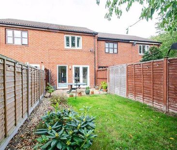 2 bedroom semi-detached house to rent - Photo 6