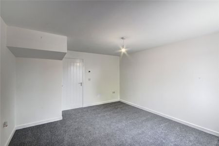 Holly Way, West Meadows, Cramlington, NE23 8GS - Photo 4