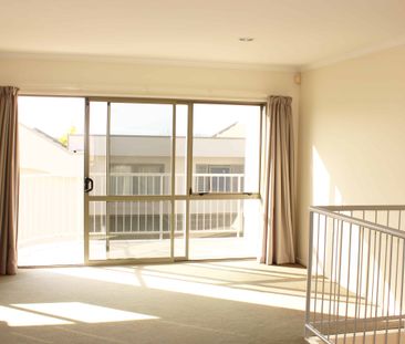 2/11a Ruakiwi Road - Photo 2