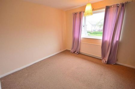 2 Bedroom Semi Detached Available Arranging tenancy - Photo 2