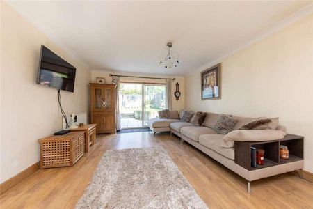 Sunray Estate, Sandhurst, Berkhire, GU47 - Photo 4