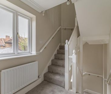 4 bedroom townhouse to rent - Photo 2