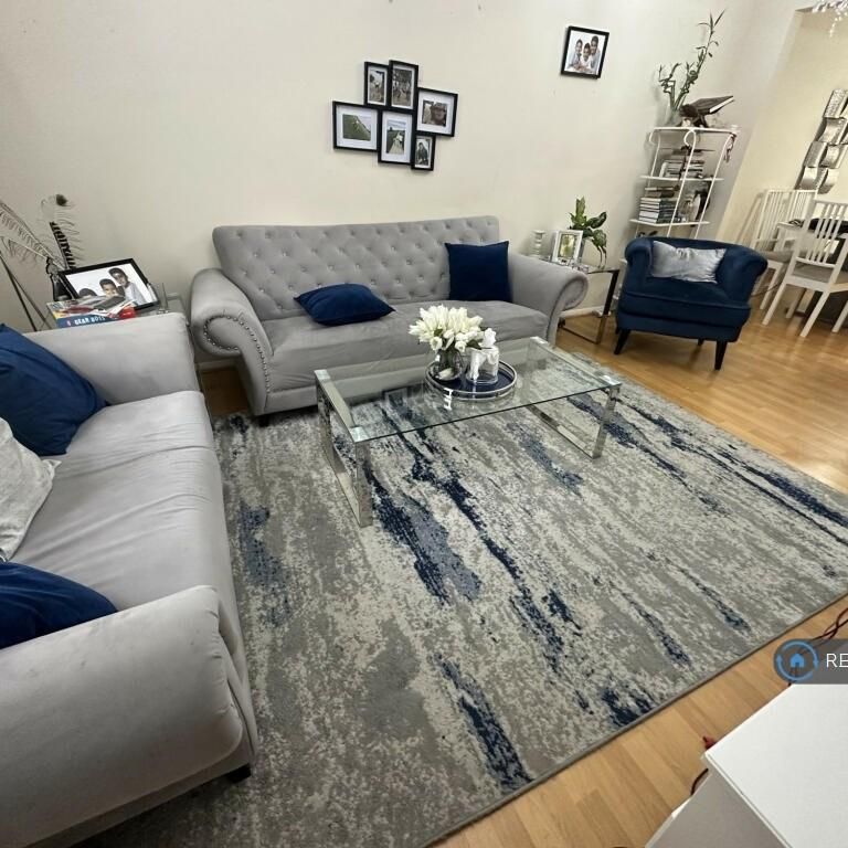 3 bedroom end of terrace house to rent - Photo 1