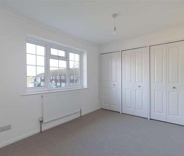 The Glen, Basketts Lane, Yarmouth, PO41 - Photo 6