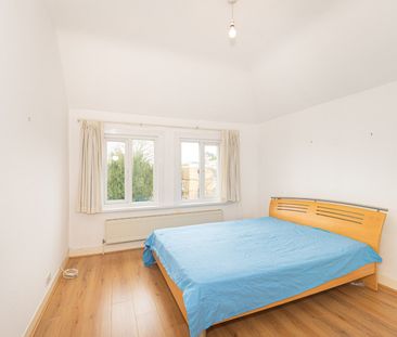 1 Bed Flat, Saint Mary's Road, W5 - Photo 3