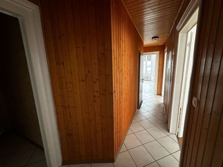 Bright and large 4-room apartment in the heart of Porrentruy – 2nd floor - Photo 3