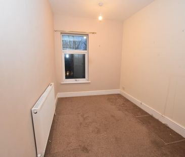 3 bedroom House To Let - Photo 5