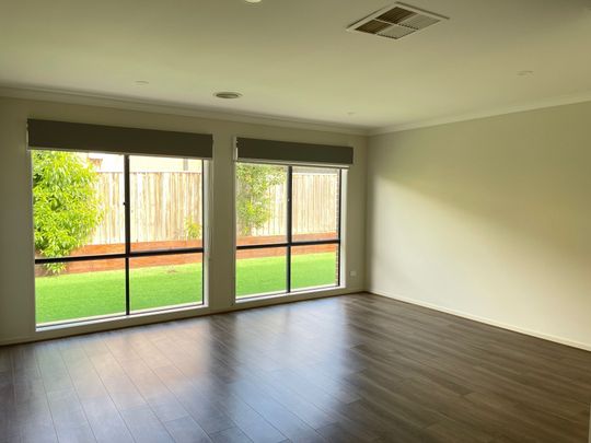 A Sanctuary of Style in Manor Lakes! - Photo 1