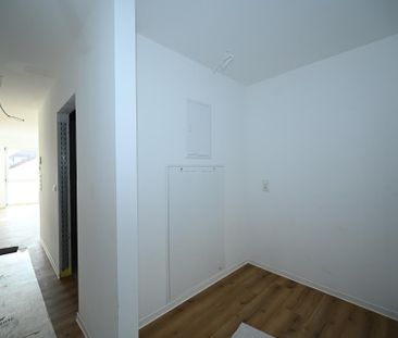 Neubau-Erstbezug! Perfekte Single Wohnung in zentraler Lage Seubers... - Photo 1