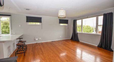 3 bedroom home - Photo 2