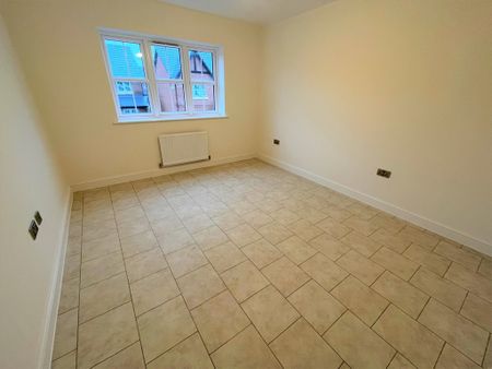 Egret Close, Preston - Photo 4