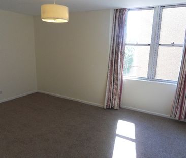 South Gray Street, Newington, EH9 1TB - Photo 2