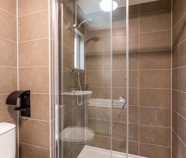 7 bedroom flat share to rent - Photo 4