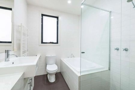 “Beachside Living” - Photo 5