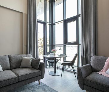 Flat to rent on - Photo 2