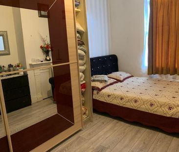 5 Bed Terraced House, Gordon Road, IG1 - Photo 5