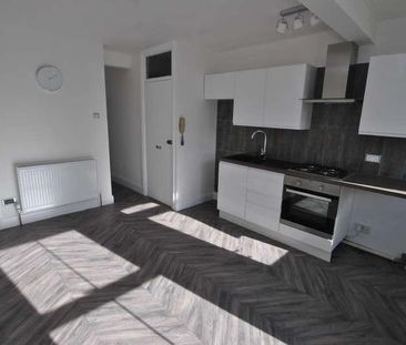 Carlingford Drive, Westcliff On Sea, SS0 - Photo 3