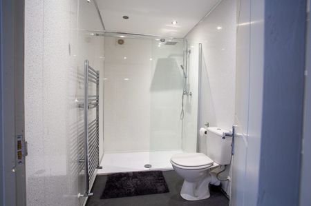 Flat 3, 2 White Ridge Court - Photo 4