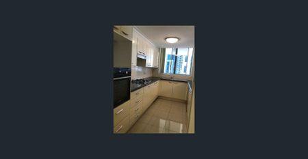 "2 Bedroom Unit With Lock Up Garage In The Bentleigh" - Photo 4