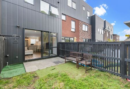 PAPATOETOE, 2 Bedrooms - Photo 3