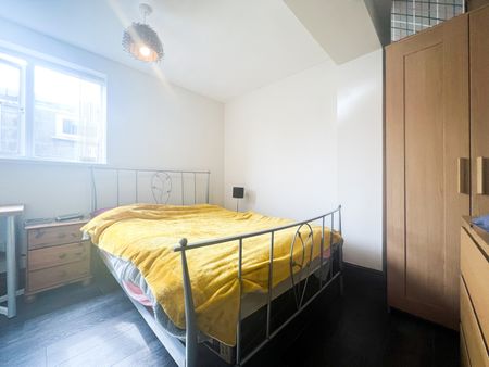 Mackintosh Place, Roath - Photo 3