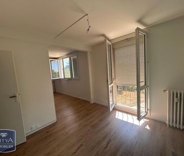 Location Appartement 3 pièces 65m² NIORT 79000 - Photo 2