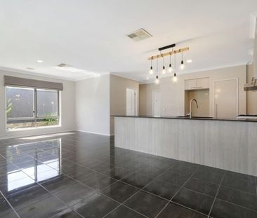 16 Lysterfield Lane, Wodonga - Photo 1