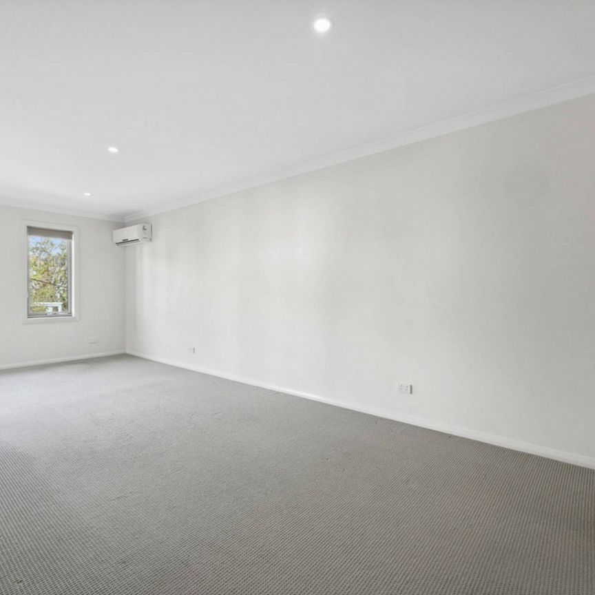 Modern One Bedroom Apartment In Prime Dickson Location - Photo 1