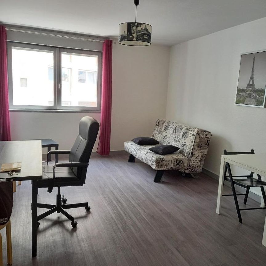 Location Appartement 1 pièce 31m² ST ETIENNE 42000 - Photo 1