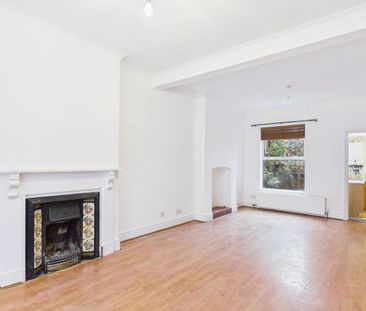 2 Bedroom - Photo 6