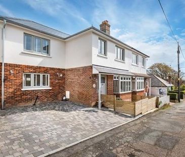 4 bedroom semi-detached house to rent - Photo 5