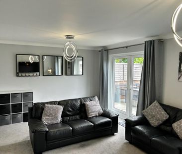 4 bedroom detached house to rent - Photo 2