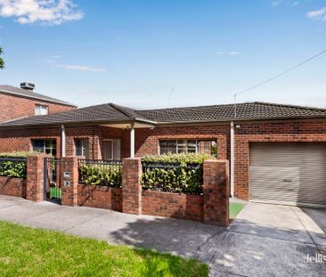 2B Renown Street, Burwood VIC 3125 - House For Rent | Domain - Photo 6