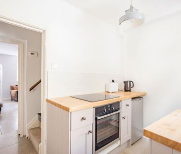 2 bedroom terraced house to rent - Photo 5