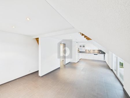 CENTRAL, NATURE-CLOSE WITH LARGE KITCHEN - Photo 3