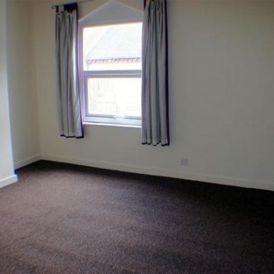 3 BEDROOM NEWLY REFURBISHED TERRACED HOUSE IN SHELTON, STOKE - Photo 1